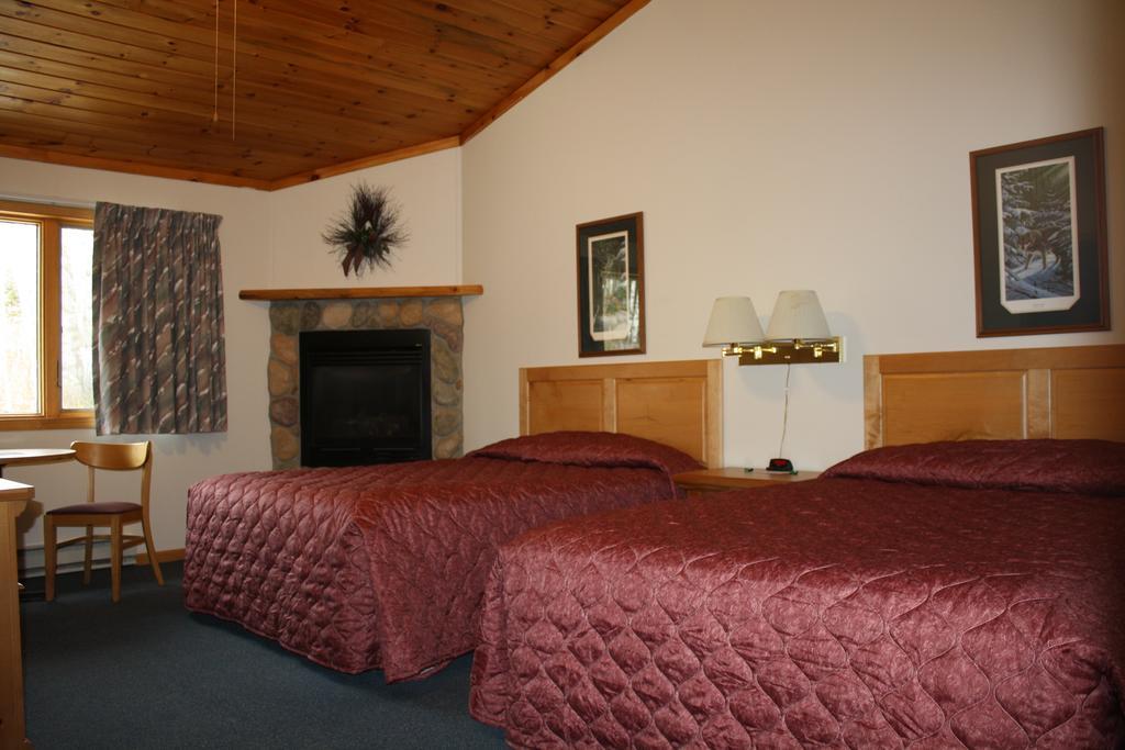 Superior Ridge Resort Motel Schroeder Bagian luar foto