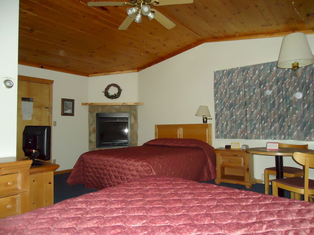 Superior Ridge Resort Motel Schroeder Bagian luar foto