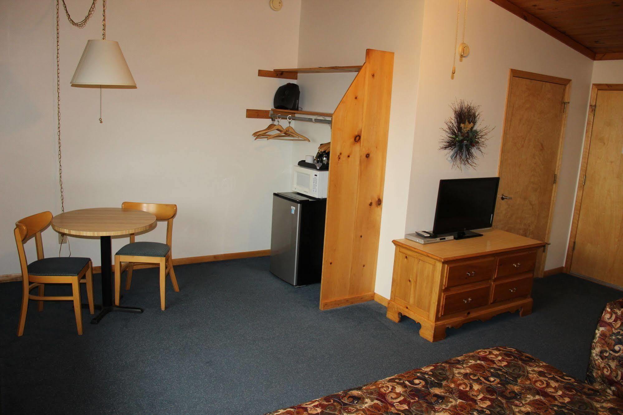 Superior Ridge Resort Motel Schroeder Bagian luar foto