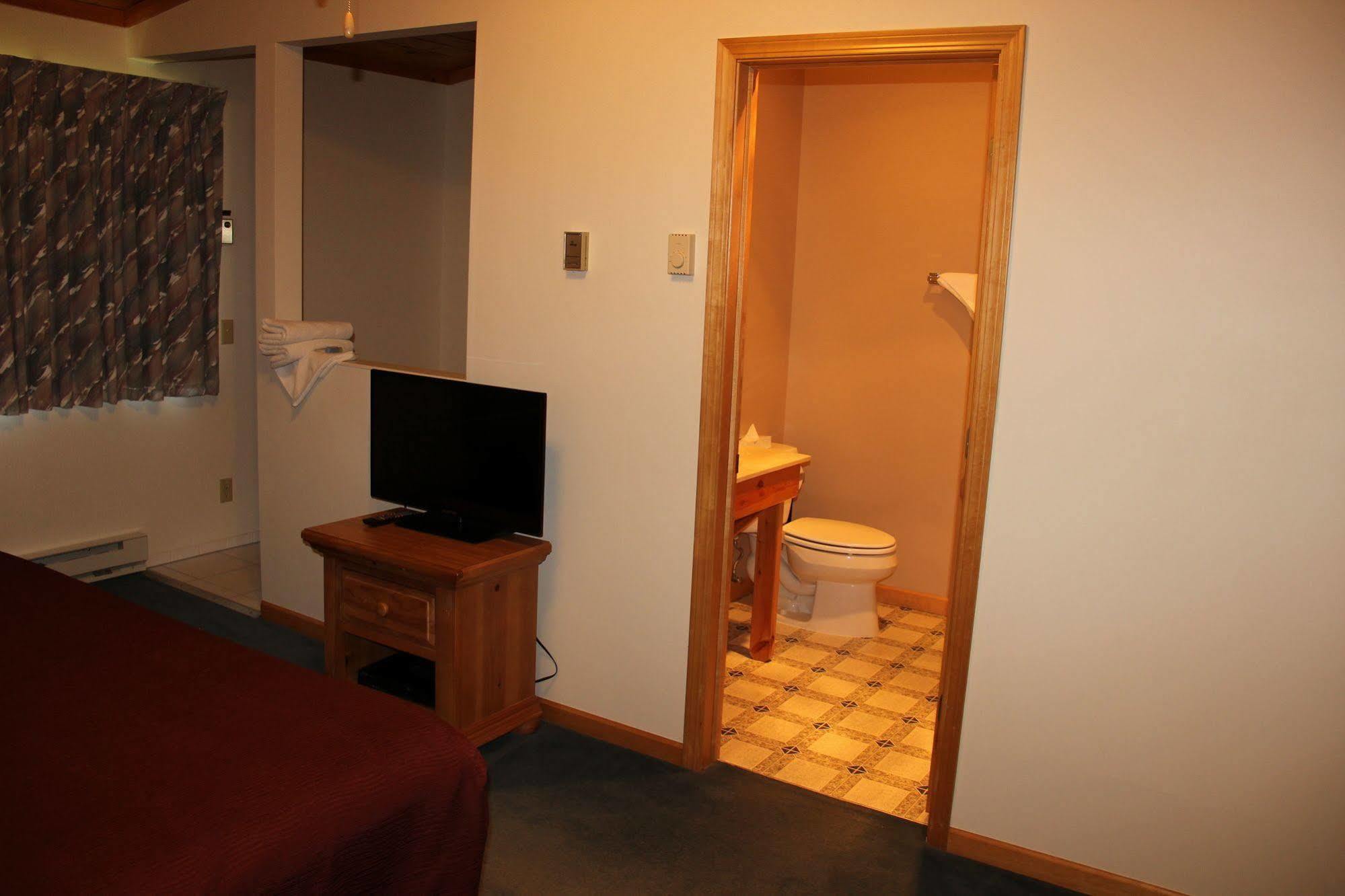 Superior Ridge Resort Motel Schroeder Bagian luar foto