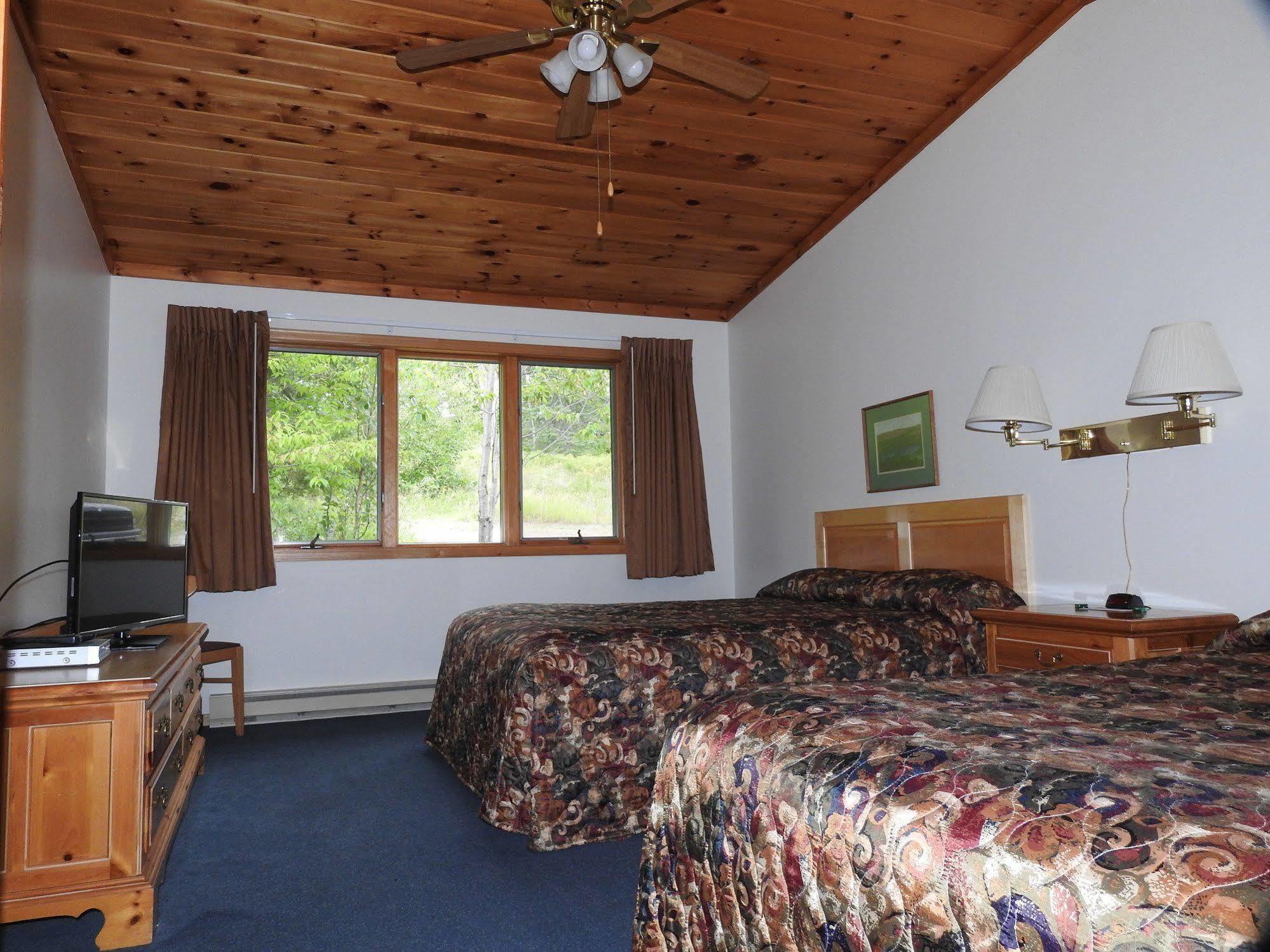 Superior Ridge Resort Motel Schroeder Bagian luar foto