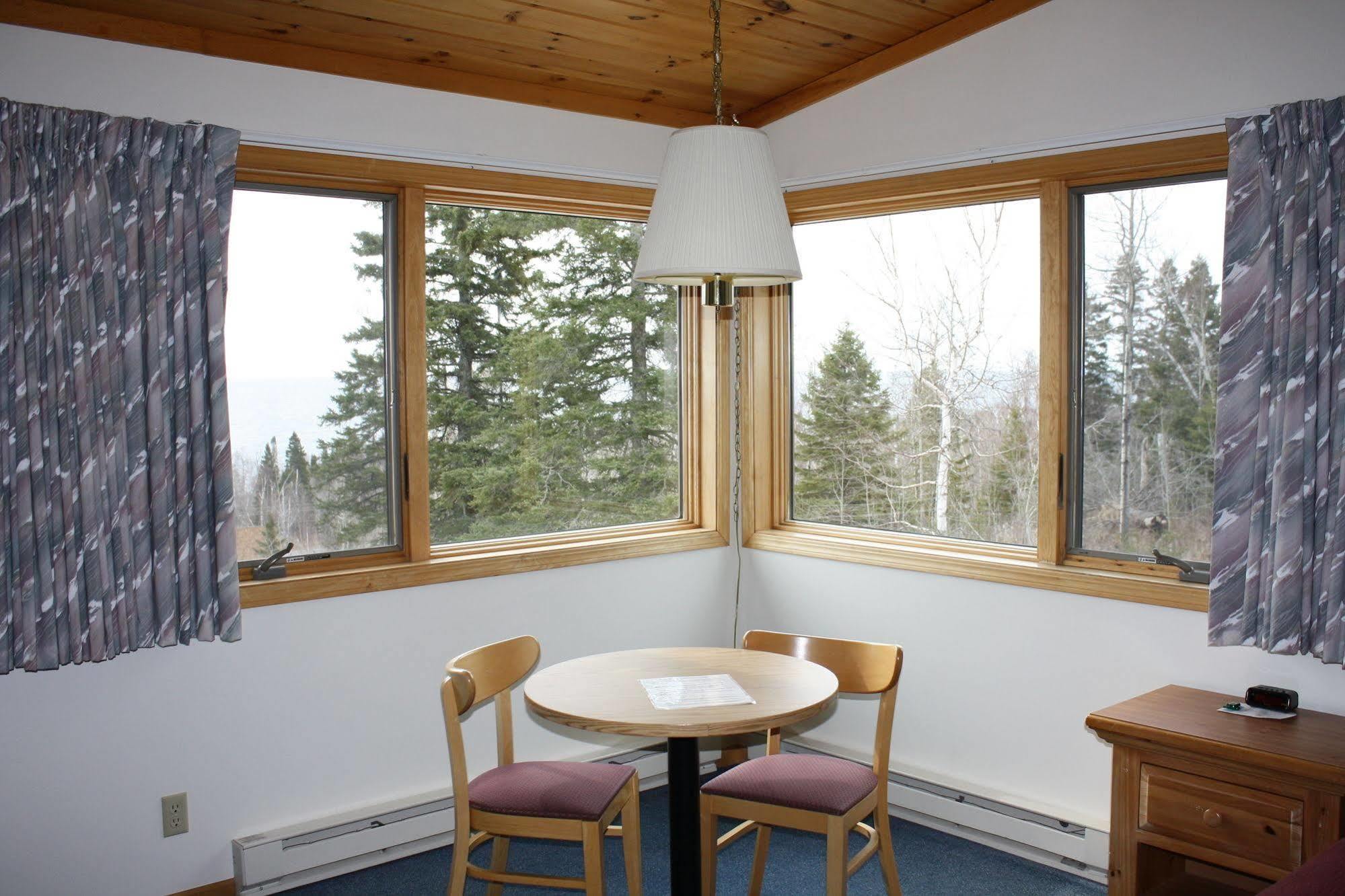 Superior Ridge Resort Motel Schroeder Bagian luar foto